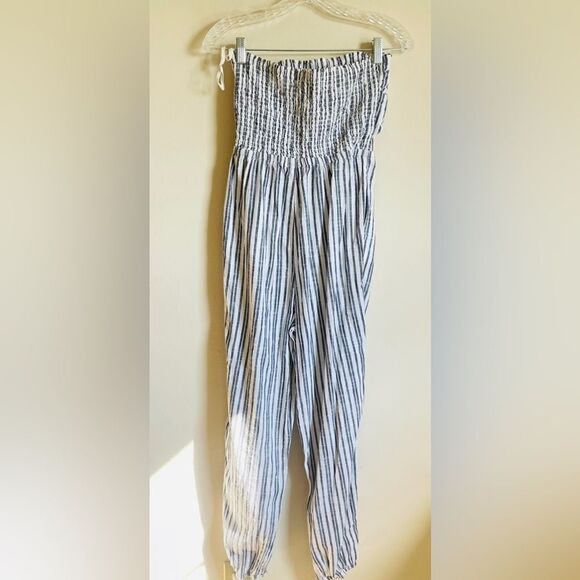 NWT Aerie Striped Smocked Strapless Jumpsuit XS - Picture 3 of 7